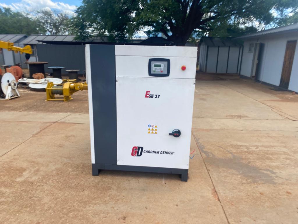 2010 Gardner Denver 37kW Rotary Screw Air Compressor 206 cfm - Image 6