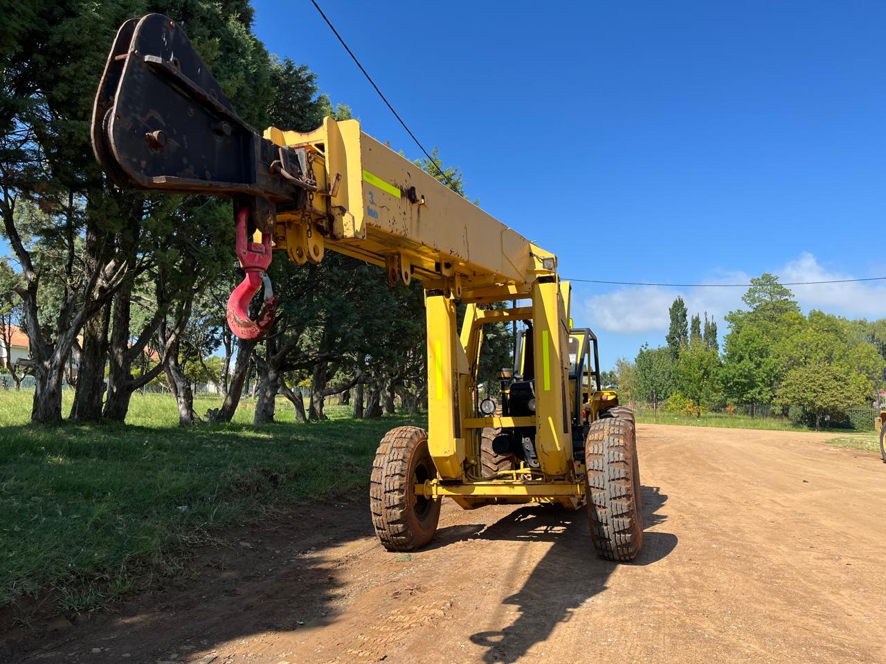 Ford MH9C Mobilift Carry Crane 9 Ton - Image 5
