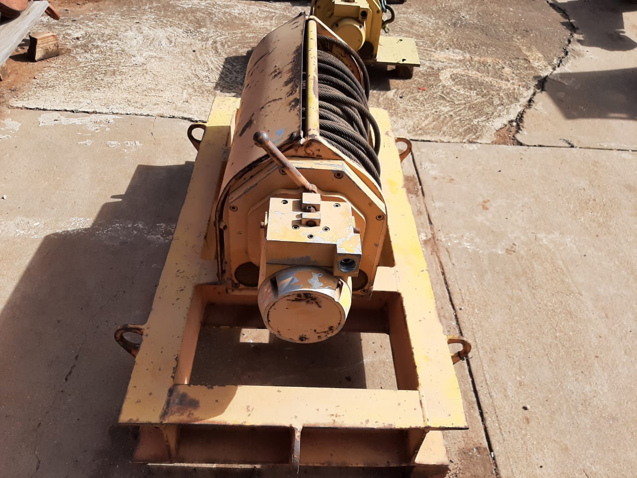 Pneumatic Air Winch 2 Ton - Image 2