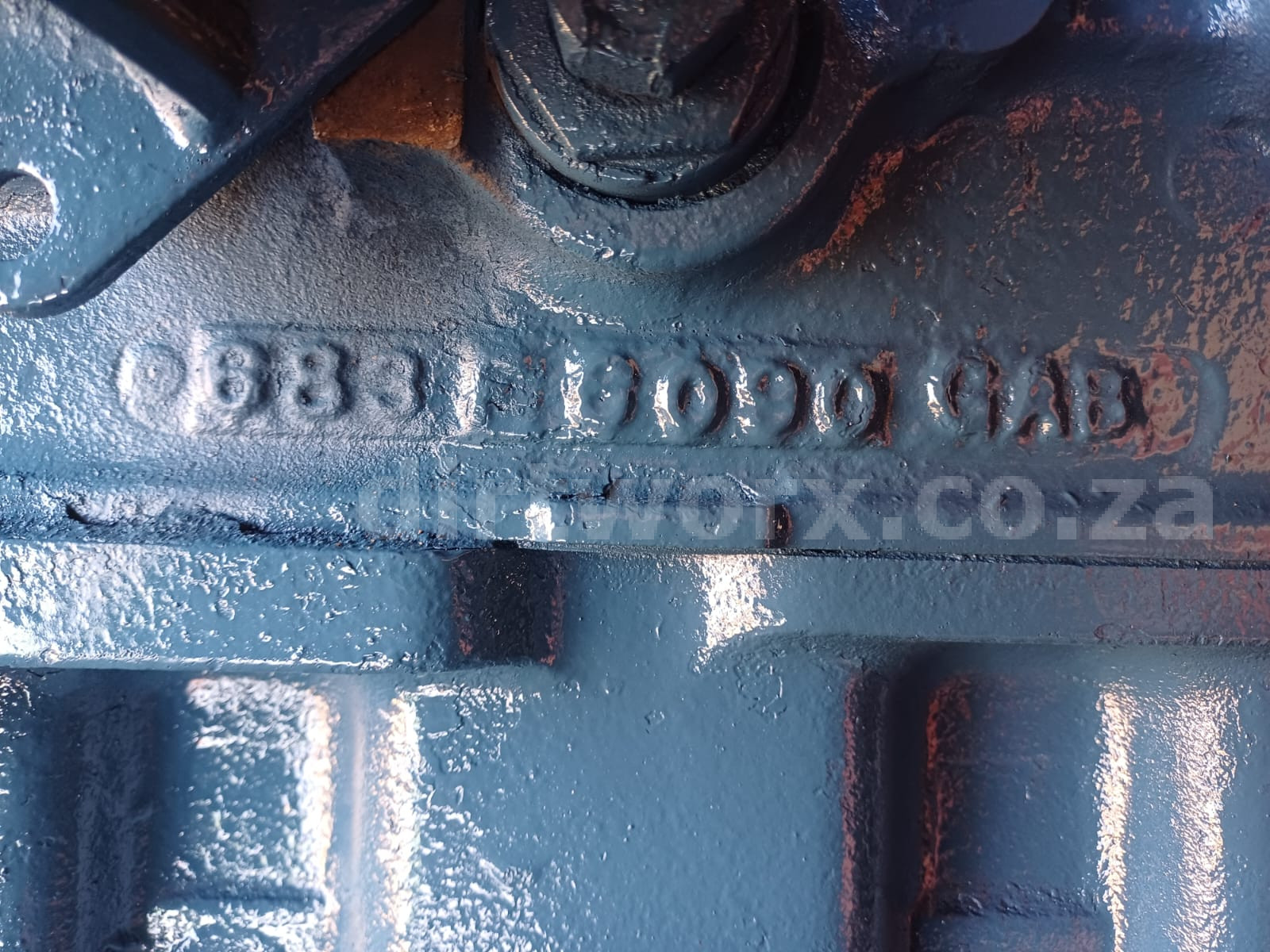 Ford 2713E Engine - Image 9