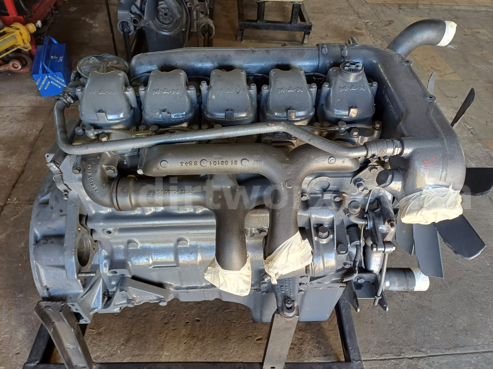 MAN D2565 Engine - Image 4