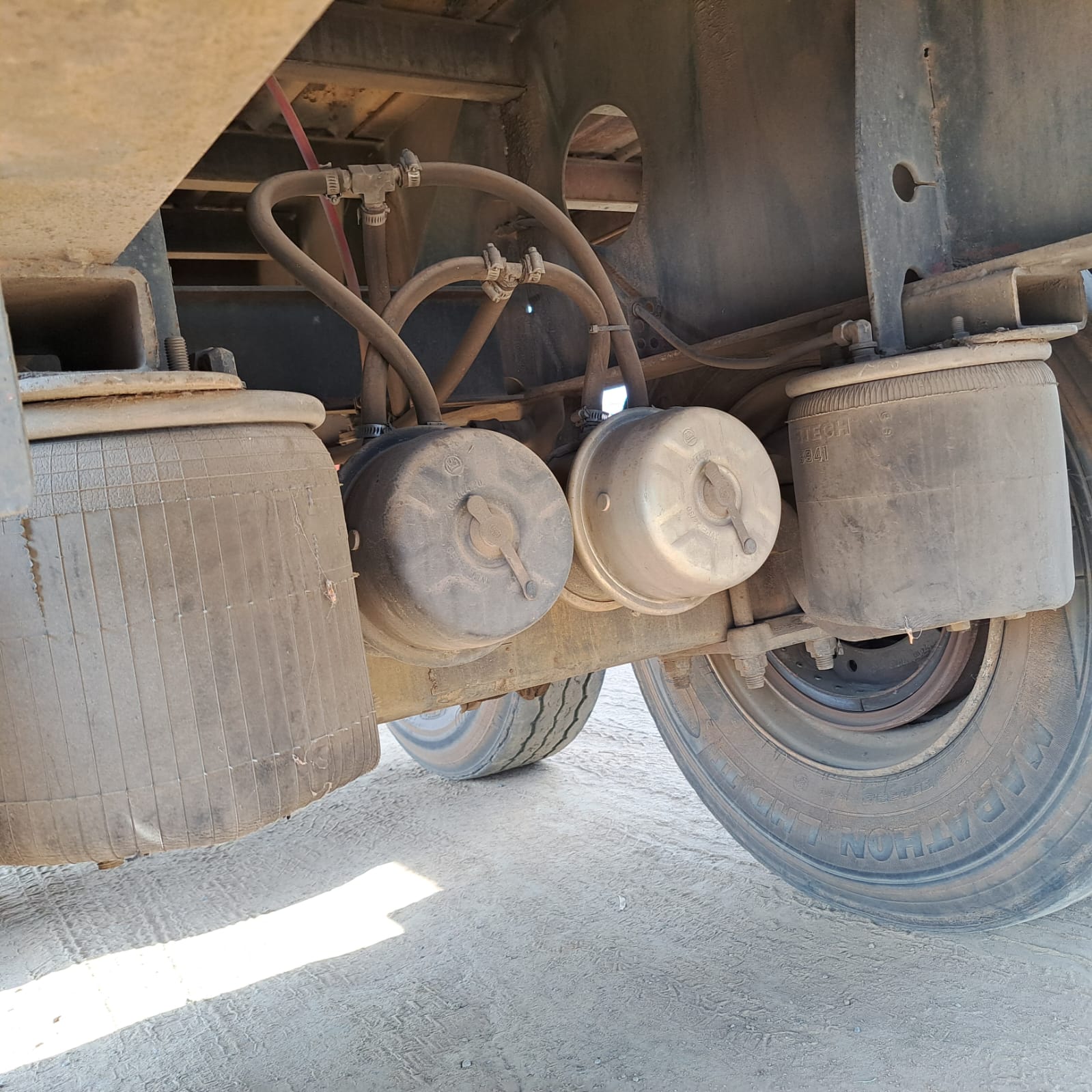 1999 Afrit Tautliner Interlink Beverage Trailer - Image 6