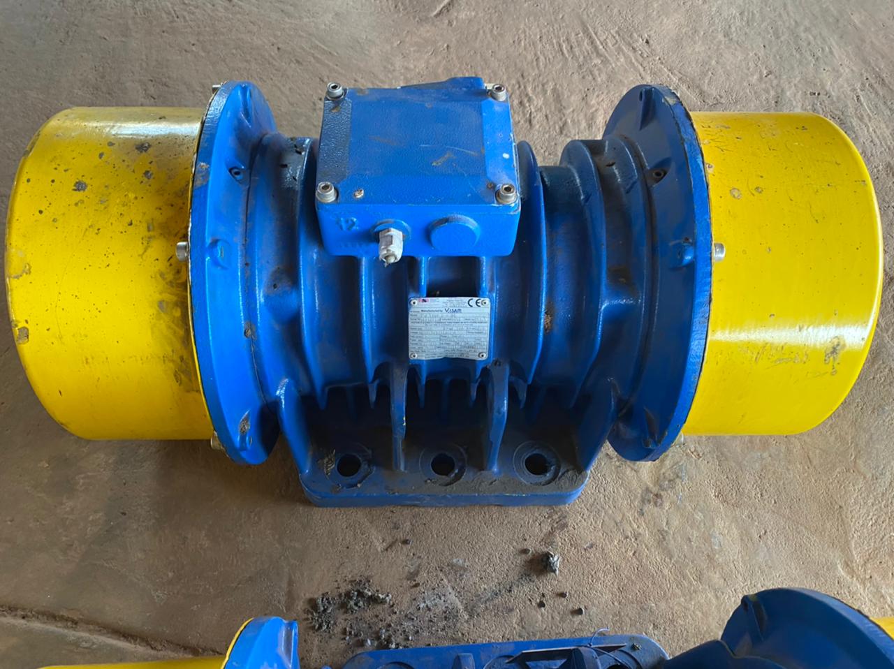 Electrical Vibrator Motor 4kW - Image 3