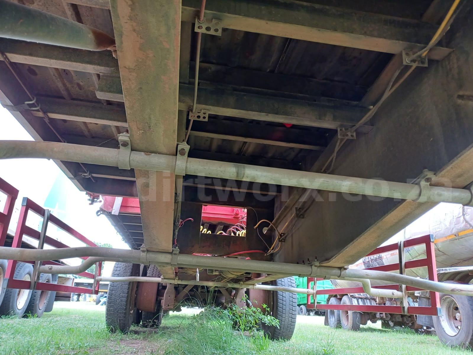 1999 Afrit Tautliner Interlink Beverage Trailer - Image 14