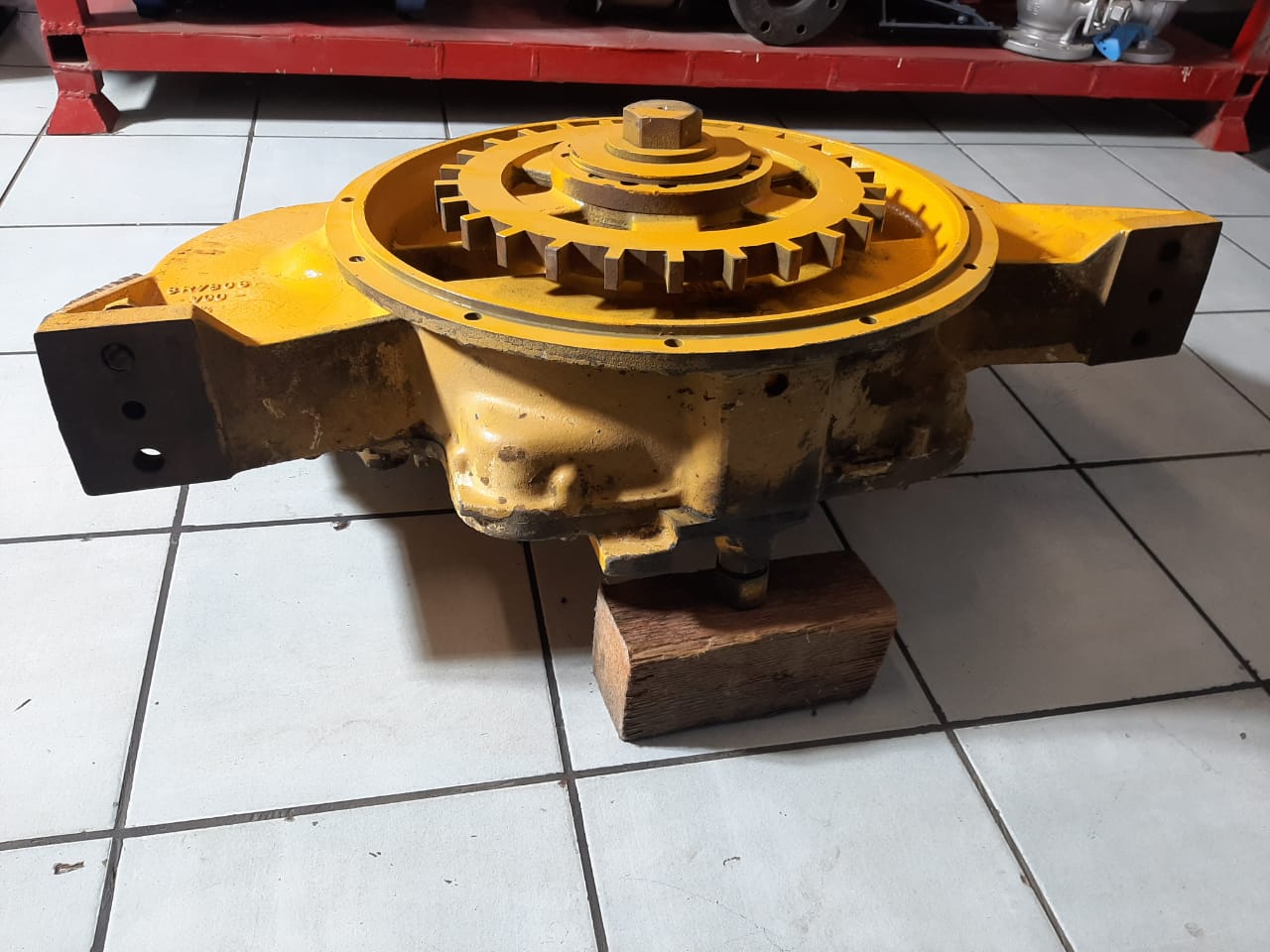 Triple Pump Drive Gearbox - Image 2