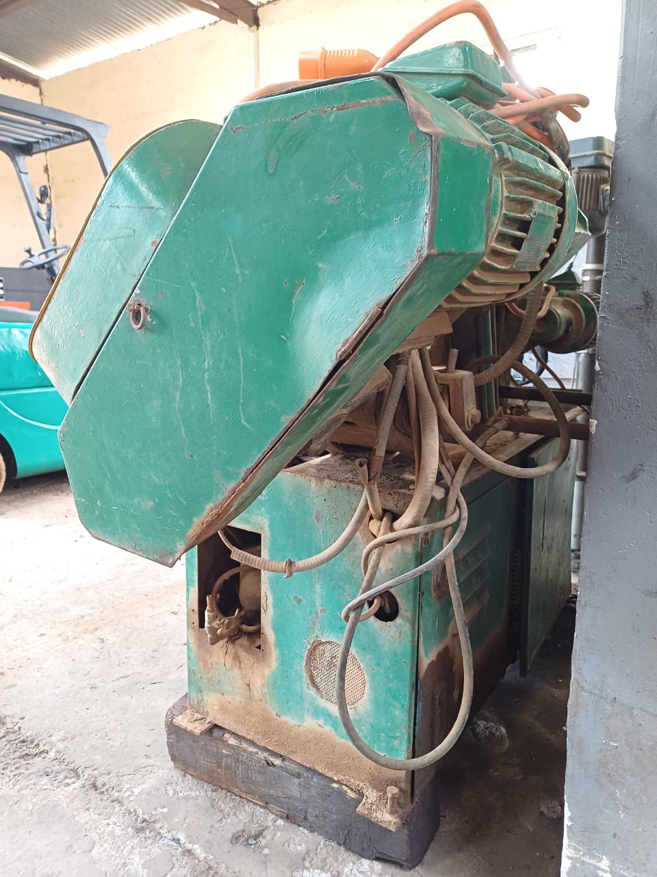 Cosen AH-250C Band Saw - Image 5