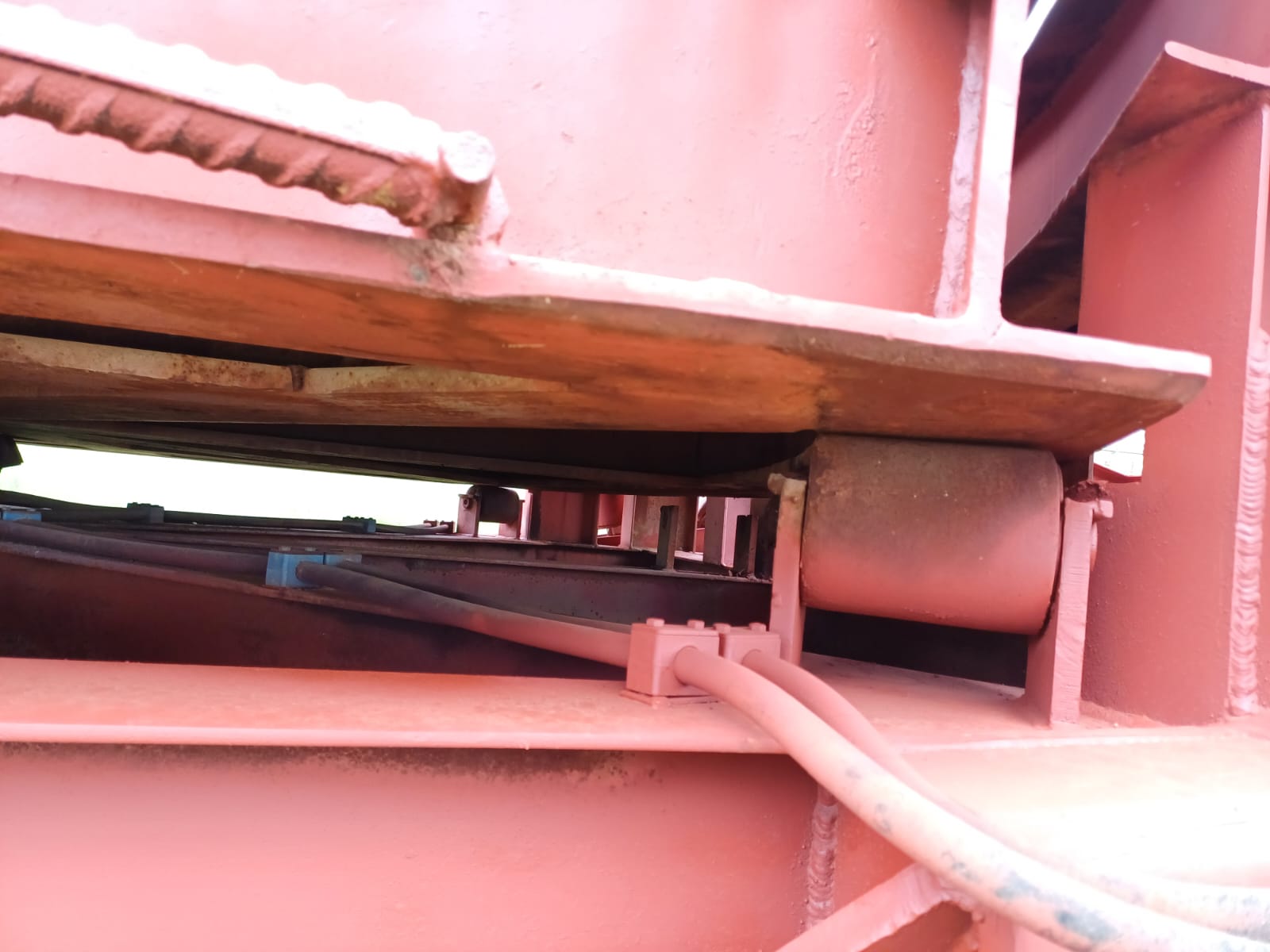 Truck Forklift Rotating Loading Ramp - Image 8