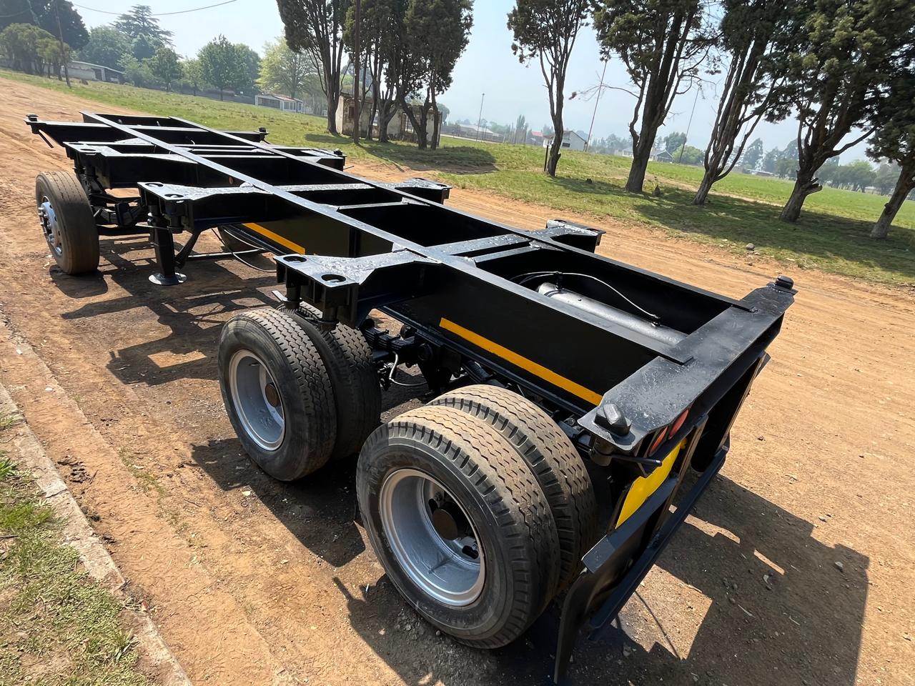 Henred Skeletal Container Trailer - Image 5