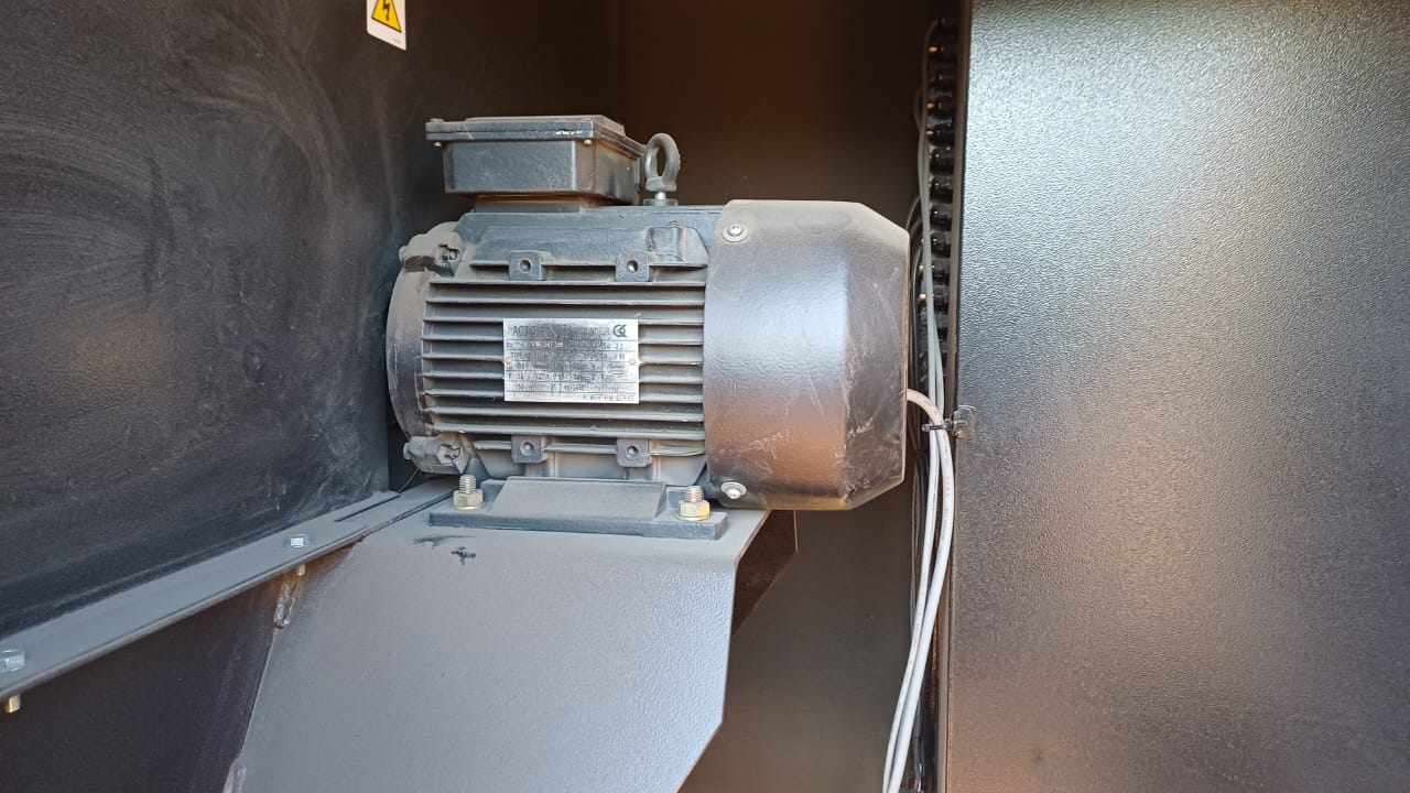 2011 Ingersoll Rotary Screw Air Compressor 75kW / 450CFM / 7,5 Bar - Image 9