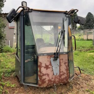 Bell L1204D Front End Loader Cab