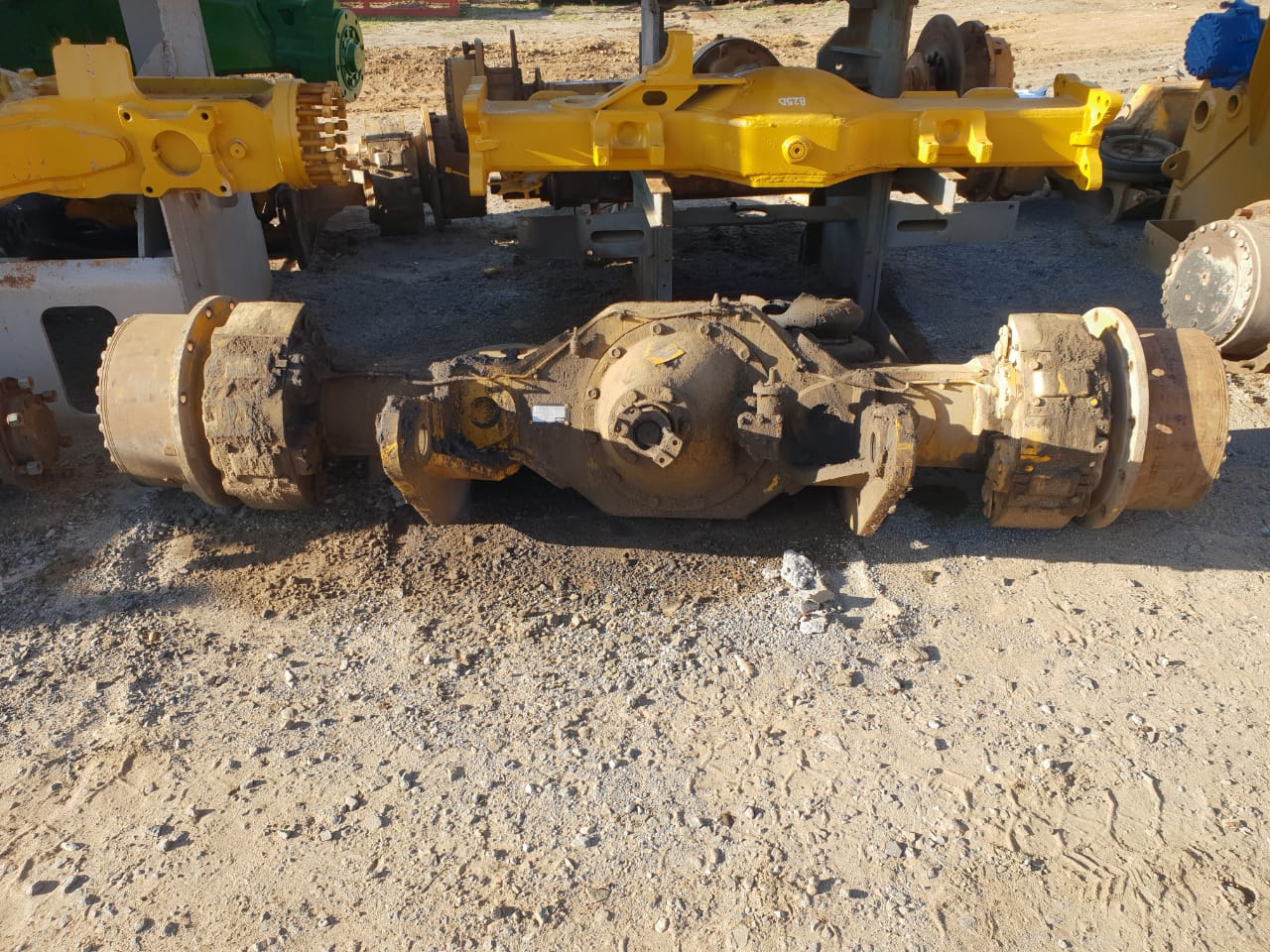 Front Differential Axle 21P6B Bell B40B