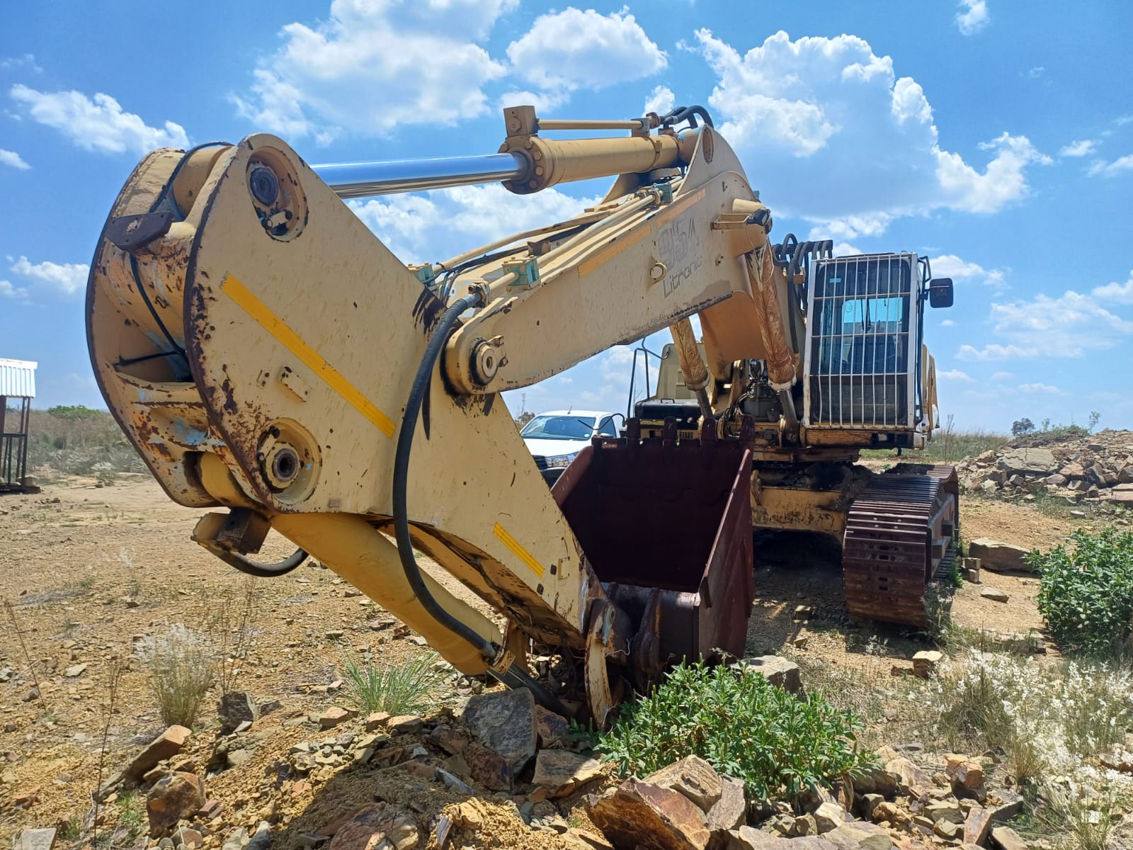 Liebherr R954 Tracked Excavator 50 Ton Stripping for Spares - Image 5