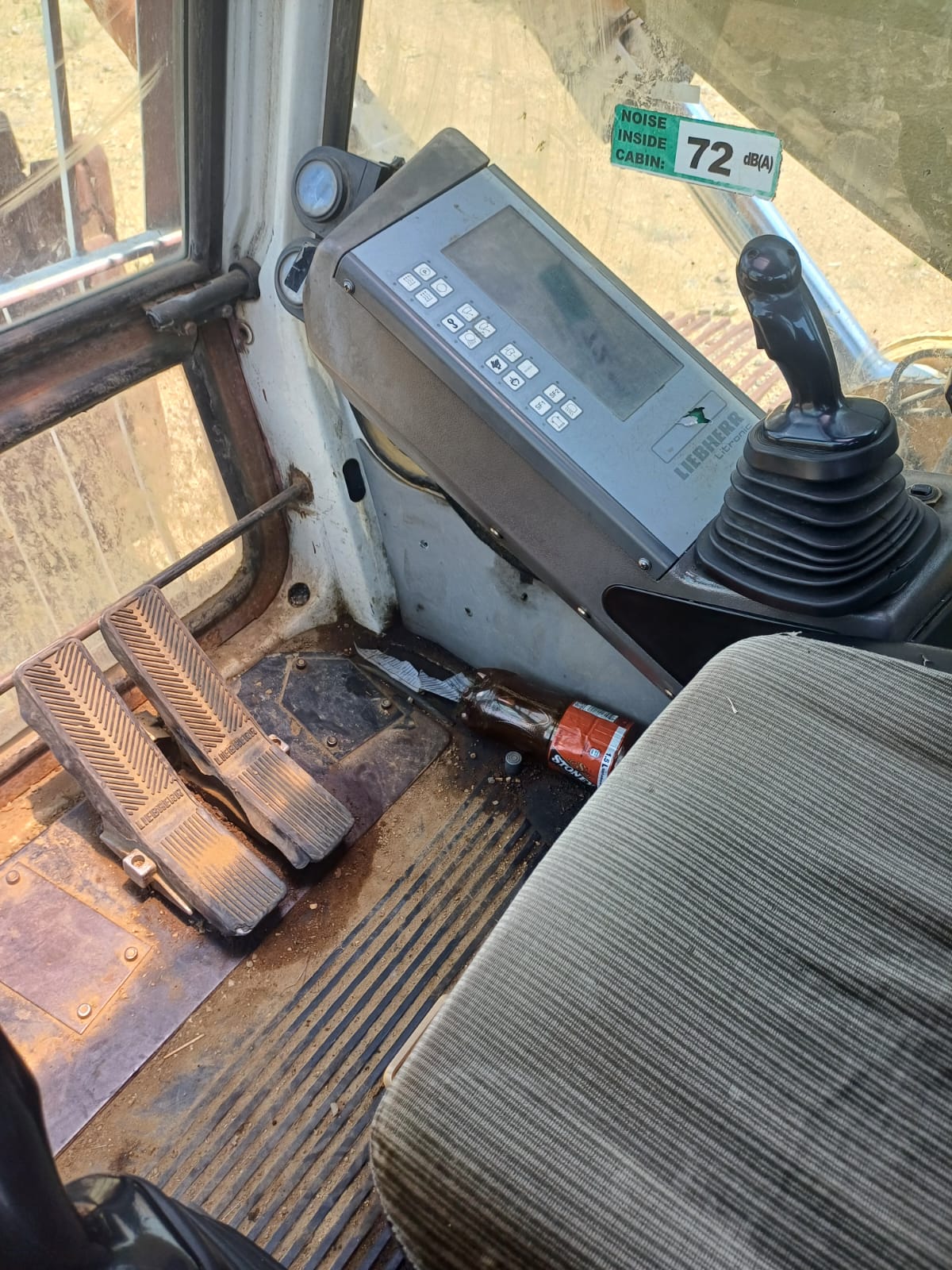 Liebherr R954 Tracked Excavator 50 Ton Stripping for Spares - Image 12