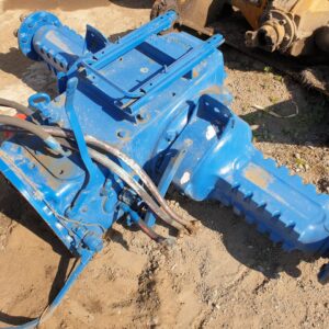 Ford New Holland 6640 Tractor Back End