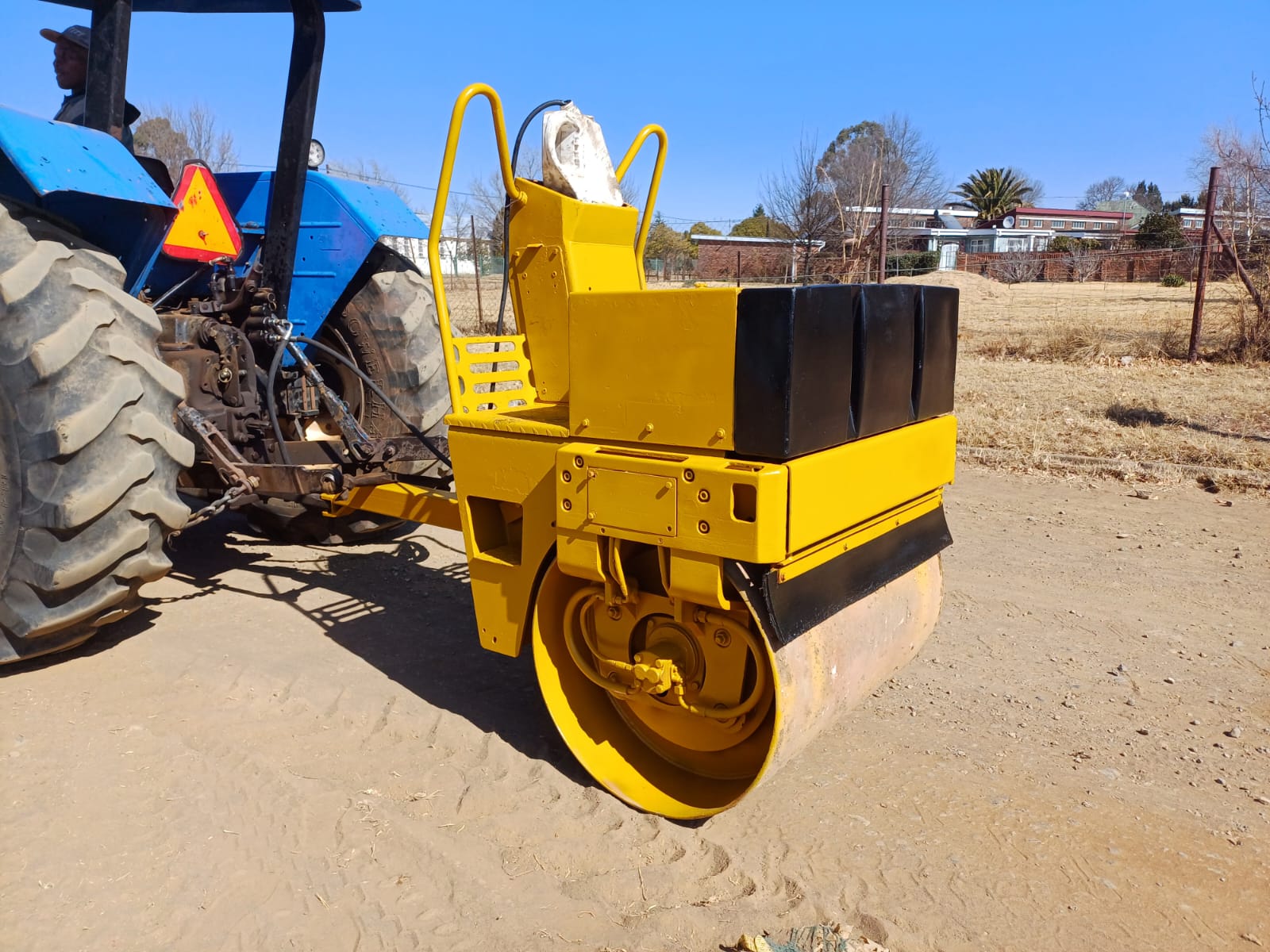 Smooth Drum Vibrating Roller