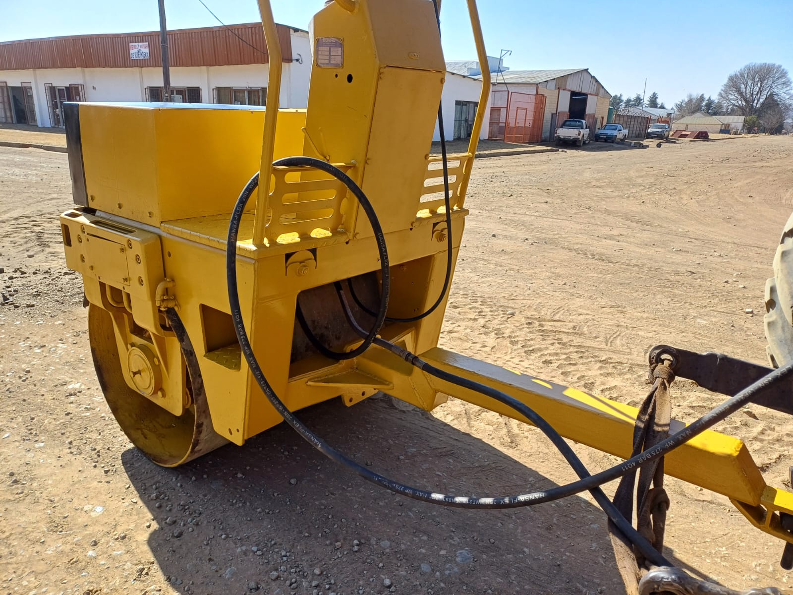 Smooth Drum Vibrating Roller - Image 6