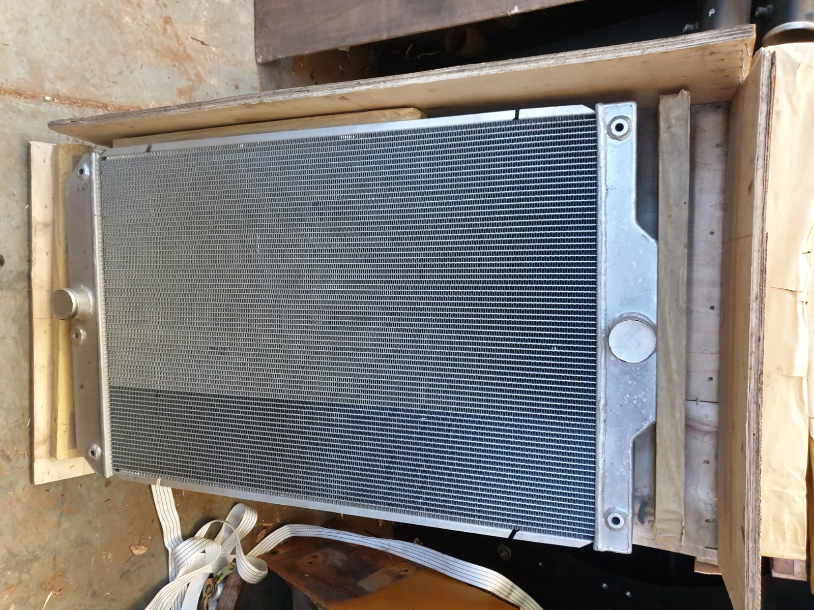 Caterpillar 349-5931 Radiator 117cm x 73cm x 14cm - Image 5