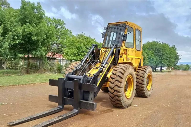 Caterpillar Rough Terrain Forklift 5Ton - Image 6
