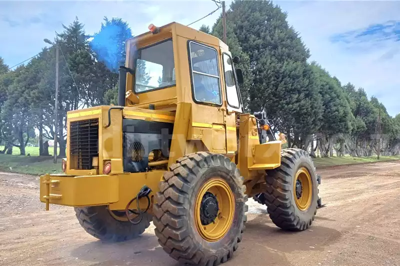 Caterpillar Rough Terrain Forklift 5Ton - Image 9