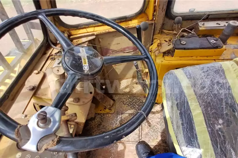 Caterpillar Rough Terrain Forklift 5Ton - Image 12