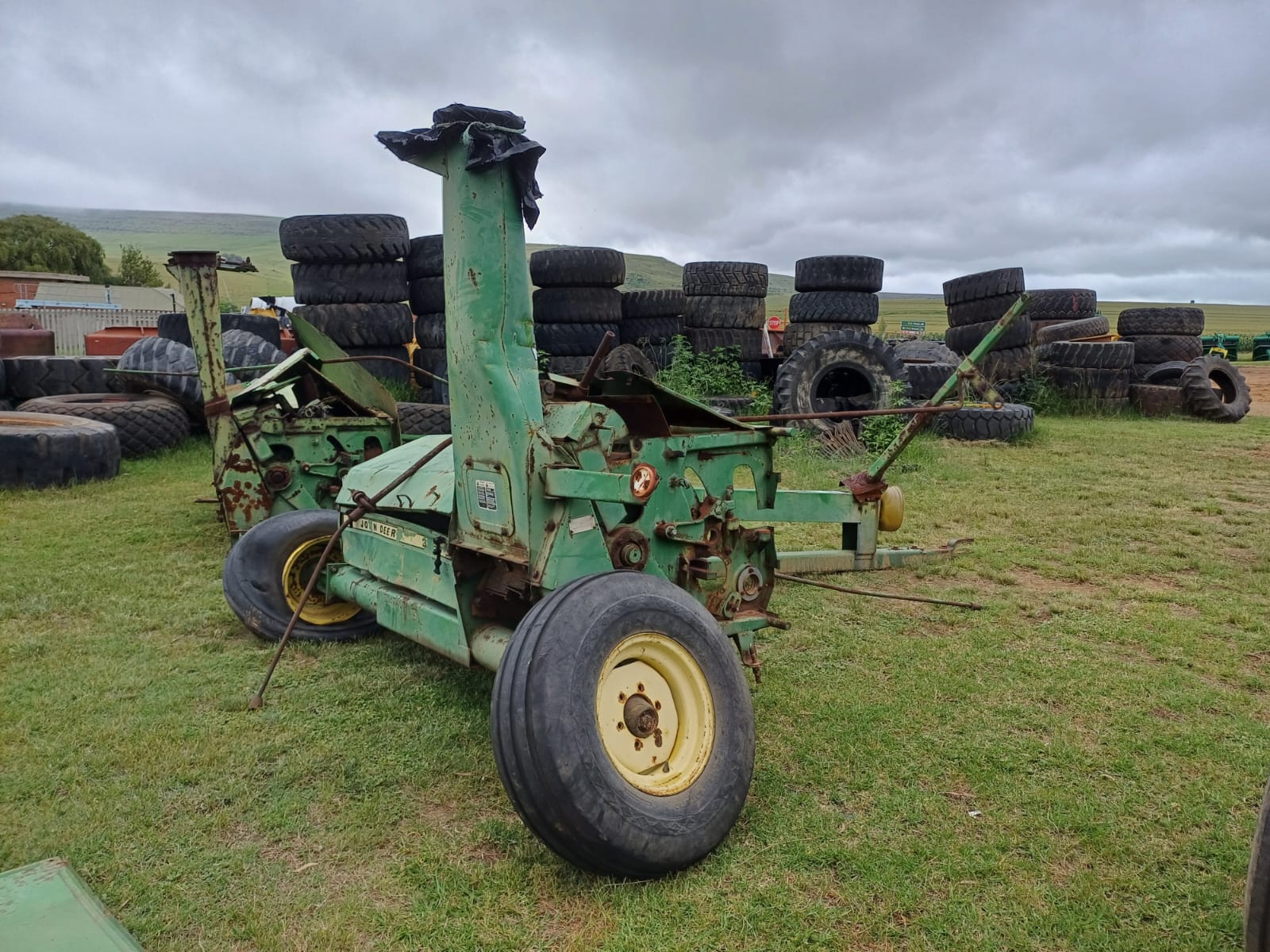 3x John Deere 3760 Forage Harvesters for Spares - Image 9