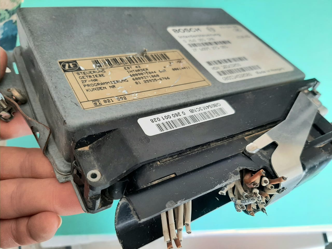 ZF Transmission Steering Intarder Control Unit - Image 5