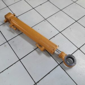 Bell L2208C Steering Cylinder