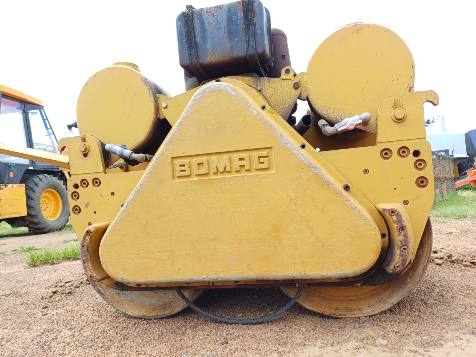 Bomag BW75S Walk Behind Roller and Trailer - Image 8