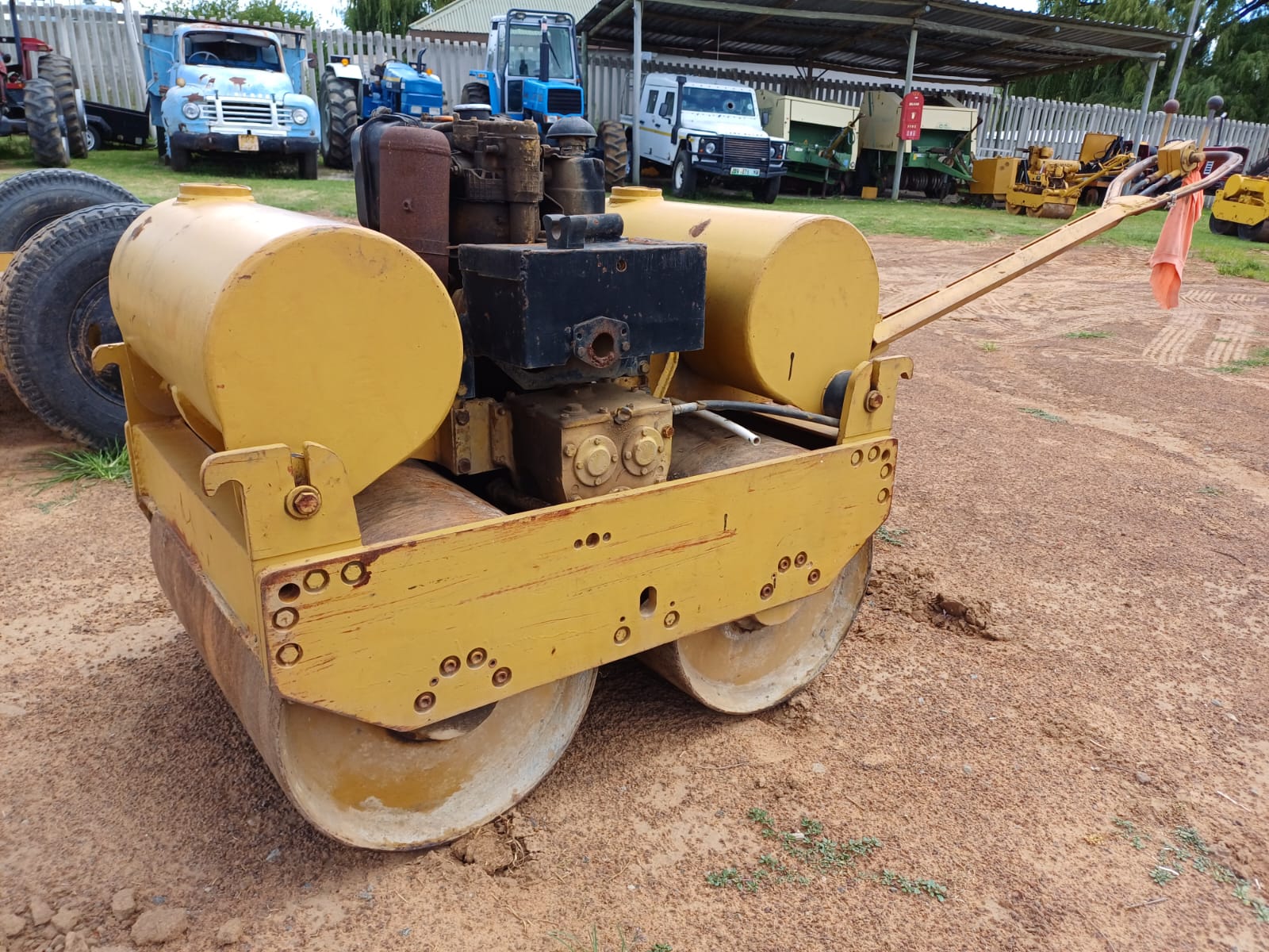 Bomag BW75S Walk Behind Roller and Trailer - Image 10