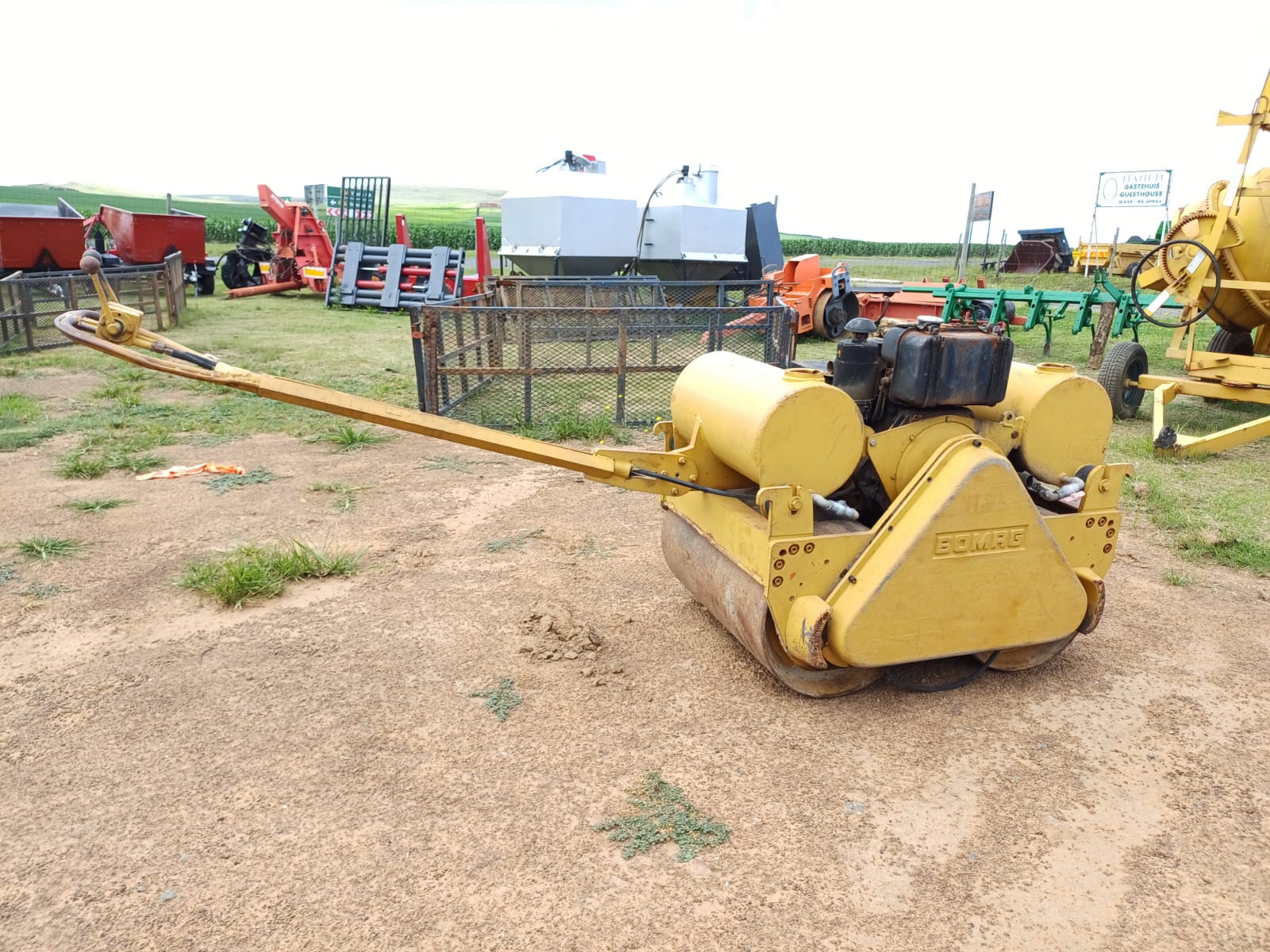 Bomag BW75S Walk Behind Roller and Trailer - Image 12