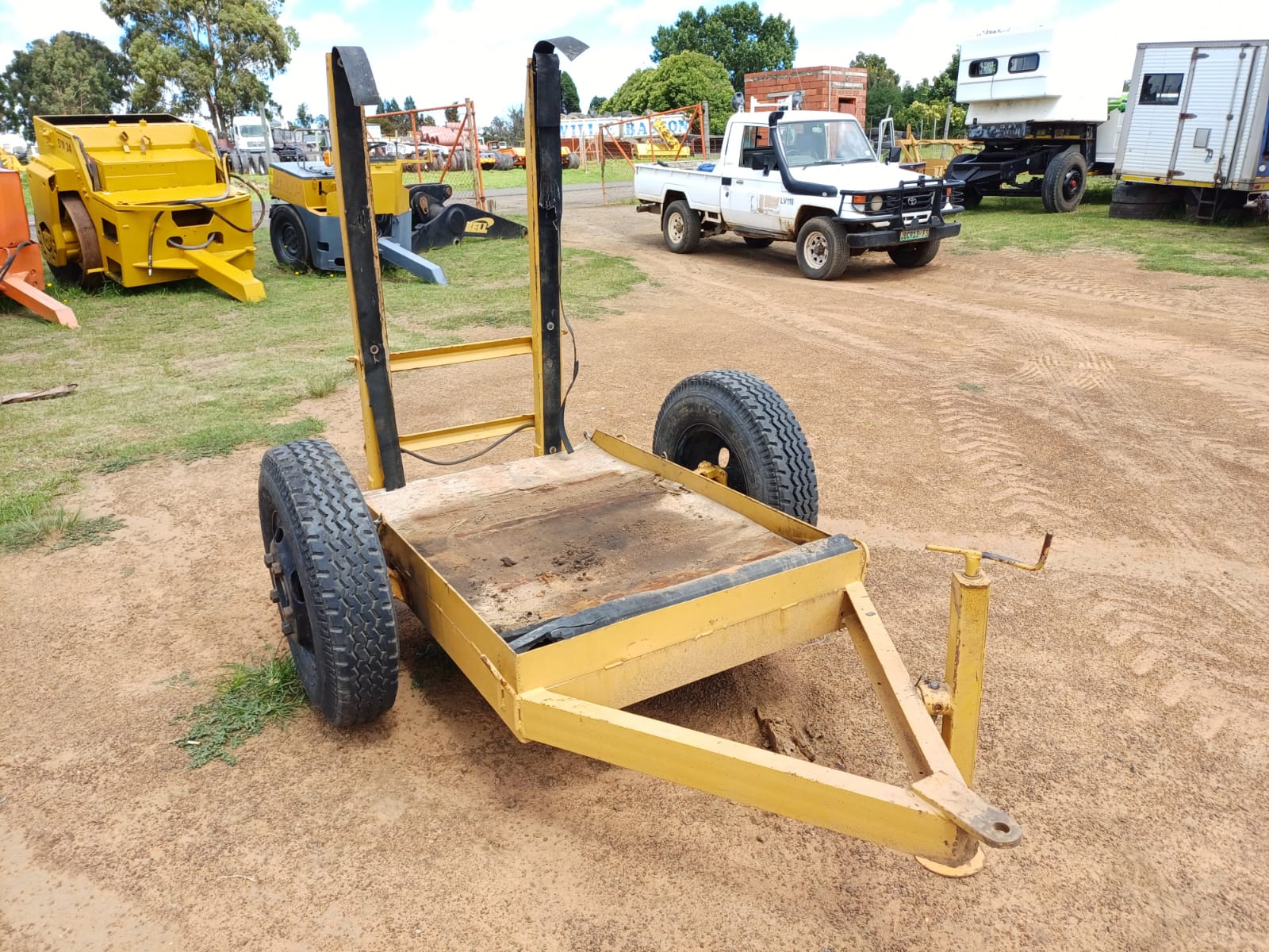 Bomag BW75S Walk Behind Roller and Trailer - Image 18
