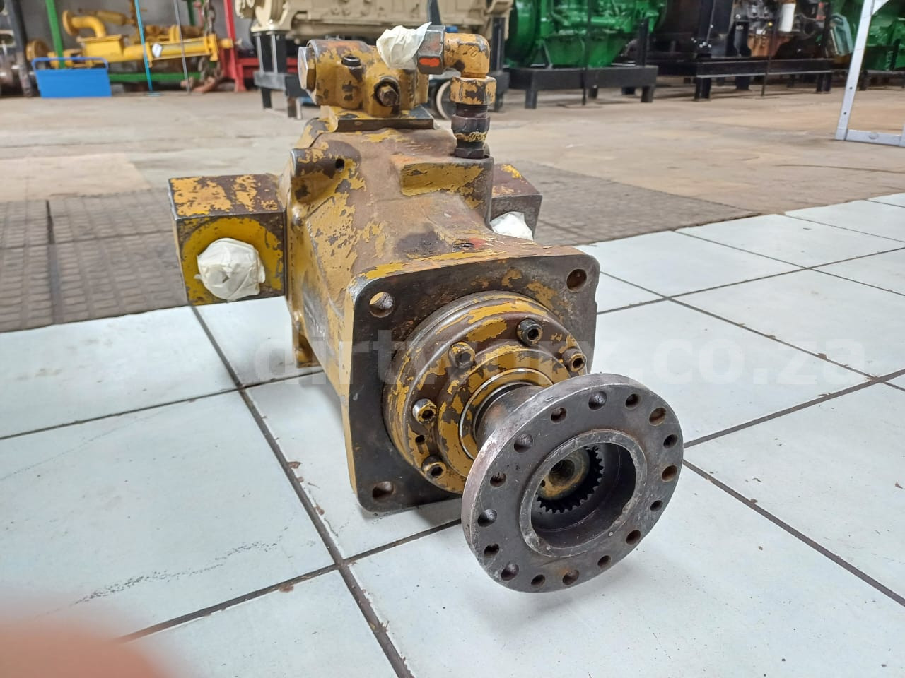 Linde BMR 135 Hydraulic Drive Motor - Image 3