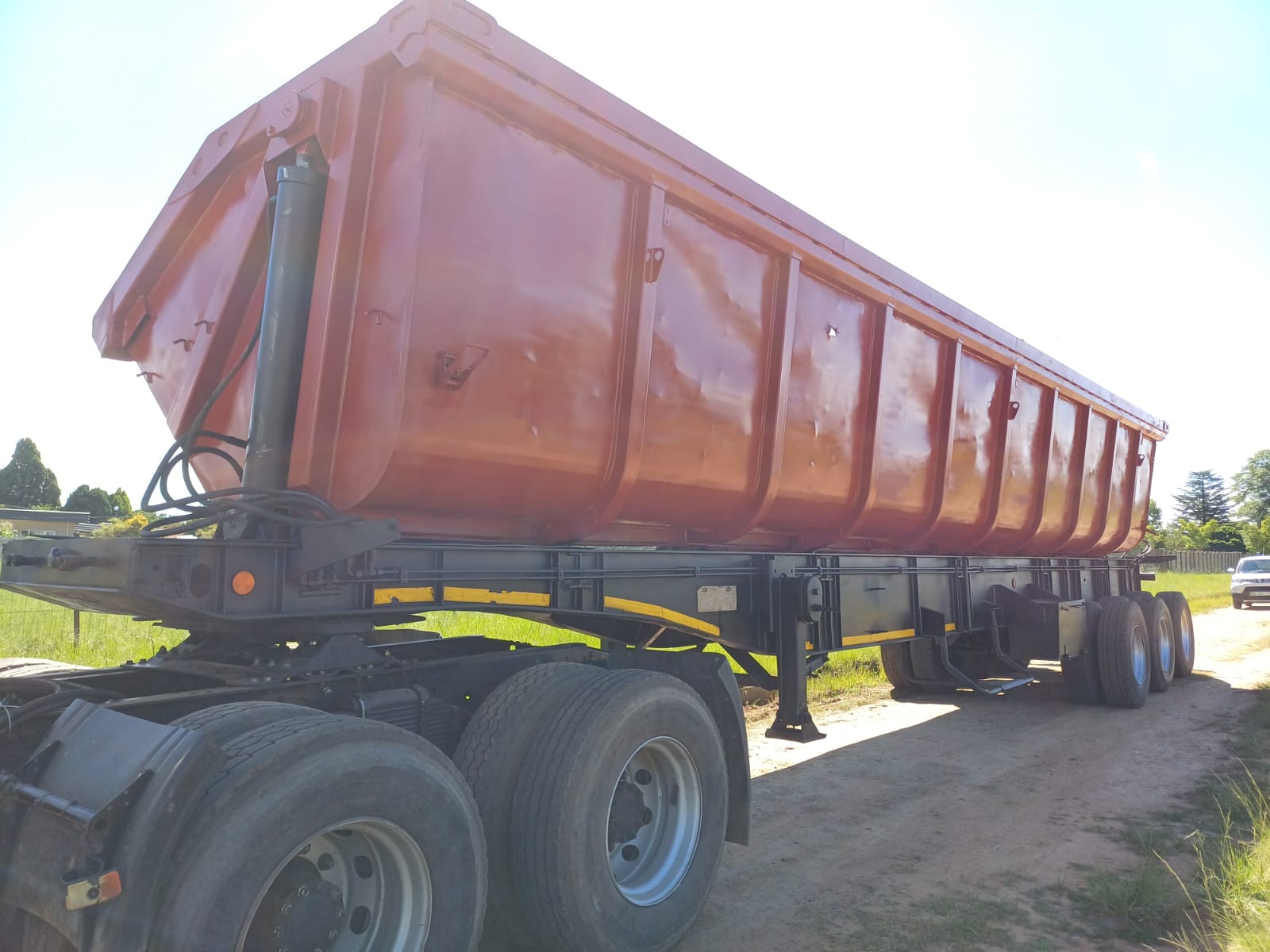 SA Truck Bodies Side Tipper Trailer - Image 8