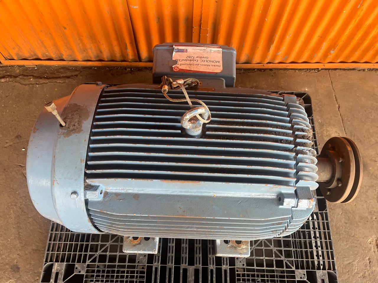 WEG Electric Motor 230kW - Image 3