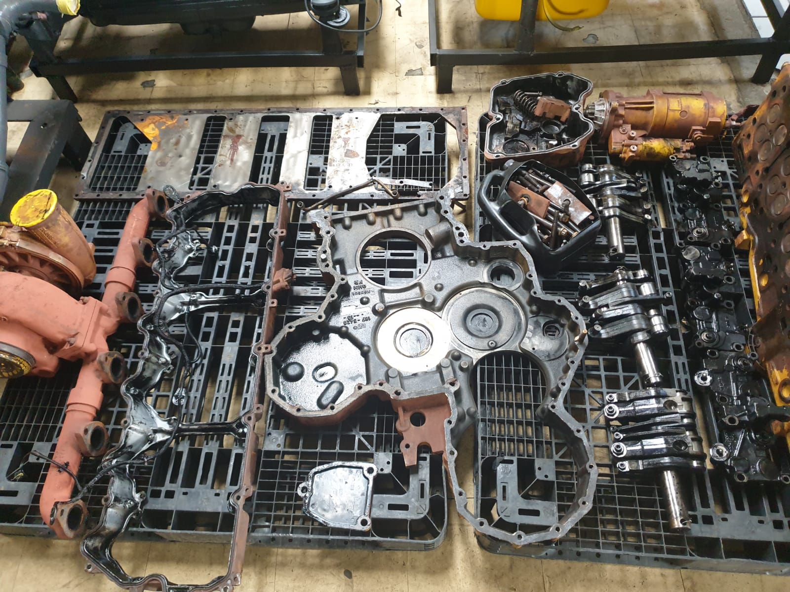 Caterpillar C18 Acert Engine Stripped Complete - Image 7