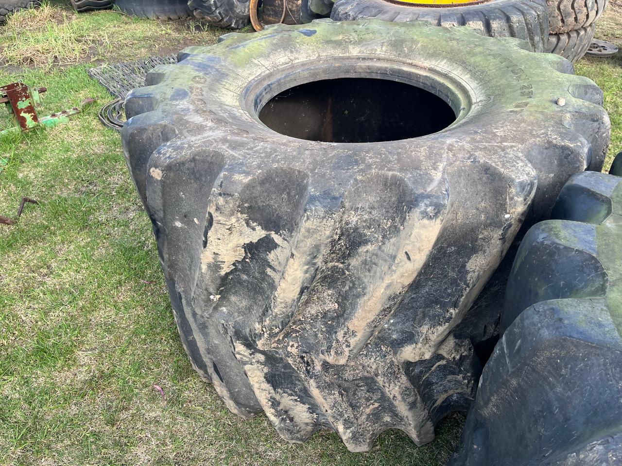 Firestone Flotation 23 DT Tyre 76 X 50.00B32 - Image 3