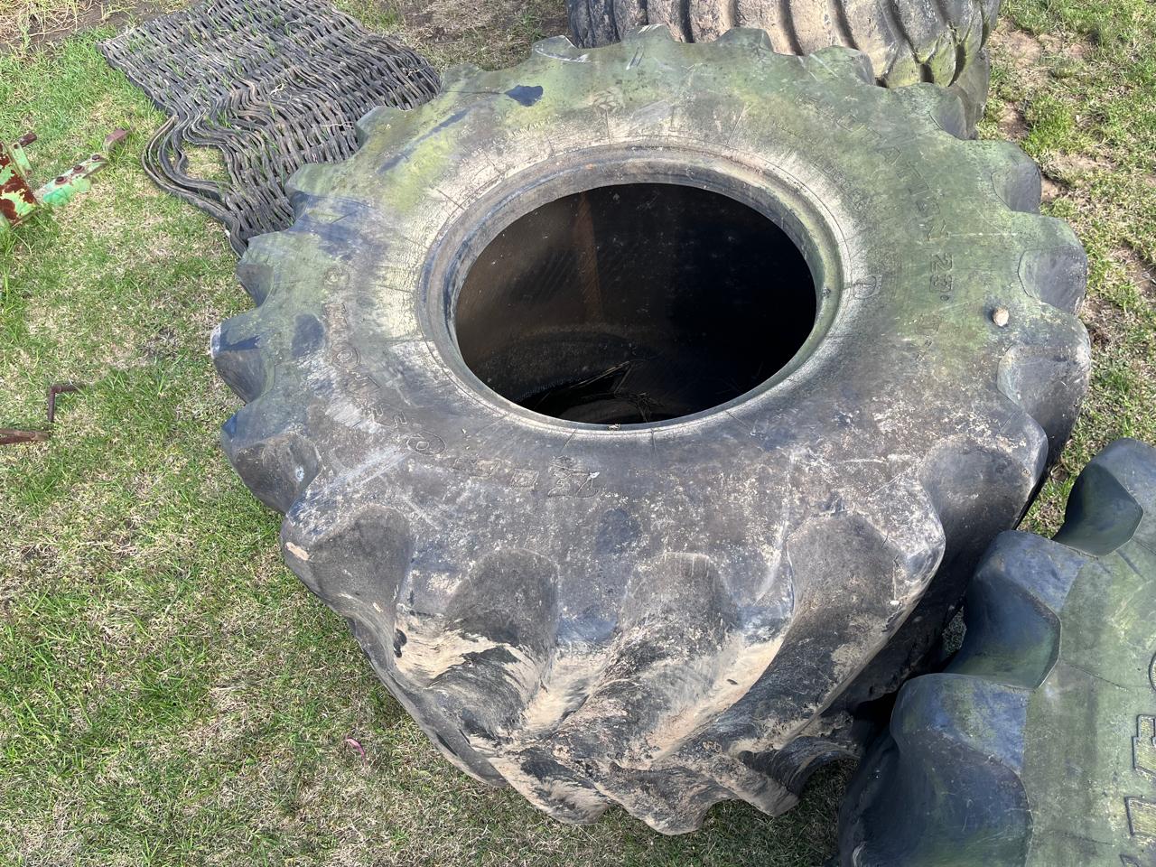 Firestone Flotation 23 DT Tyre 76 X 50.00B32 - Image 4