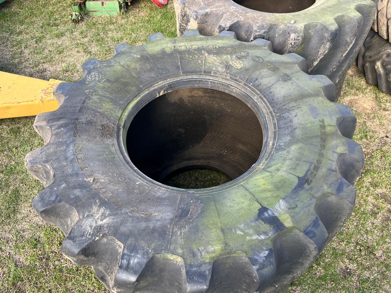 Firestone Flotation 23 DT Tyre 76 X 50.00B32 - Image 5