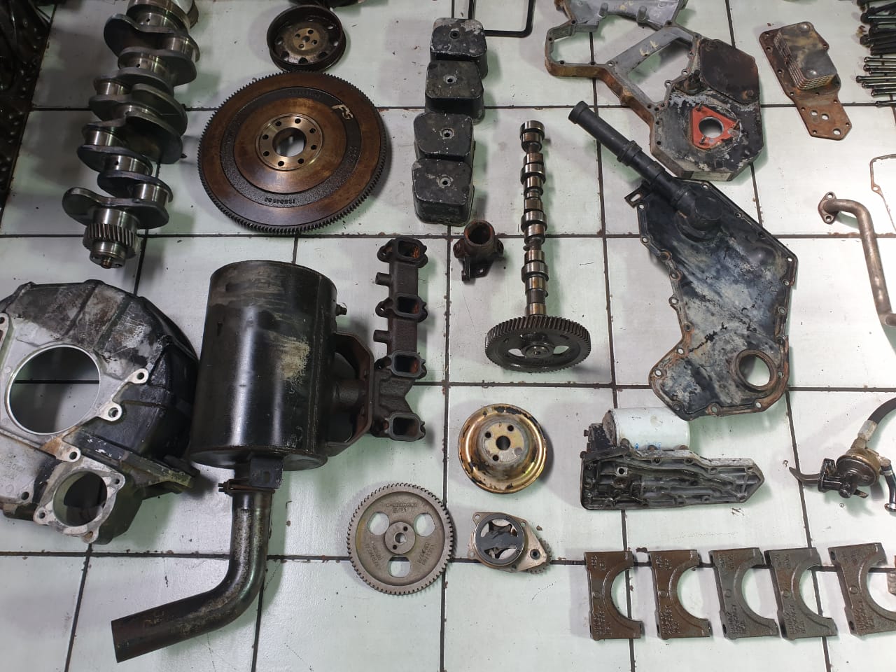 Cummins 4B Engine Stripped For Spares - Image 4