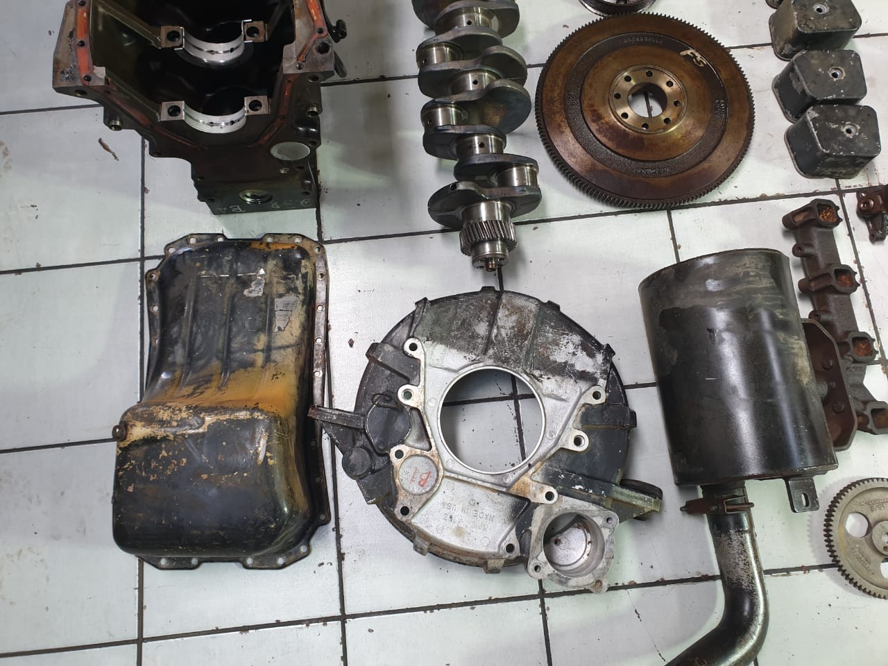 Cummins 4B Engine Stripped For Spares - Image 5