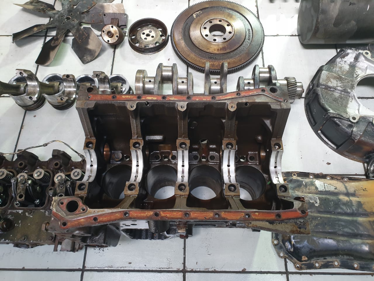 Cummins 4B Engine Stripped For Spares - Image 6