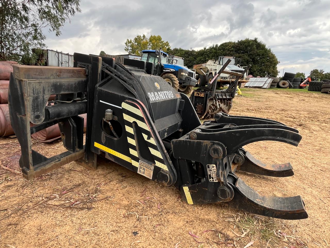 Manitou Cylinder Handler