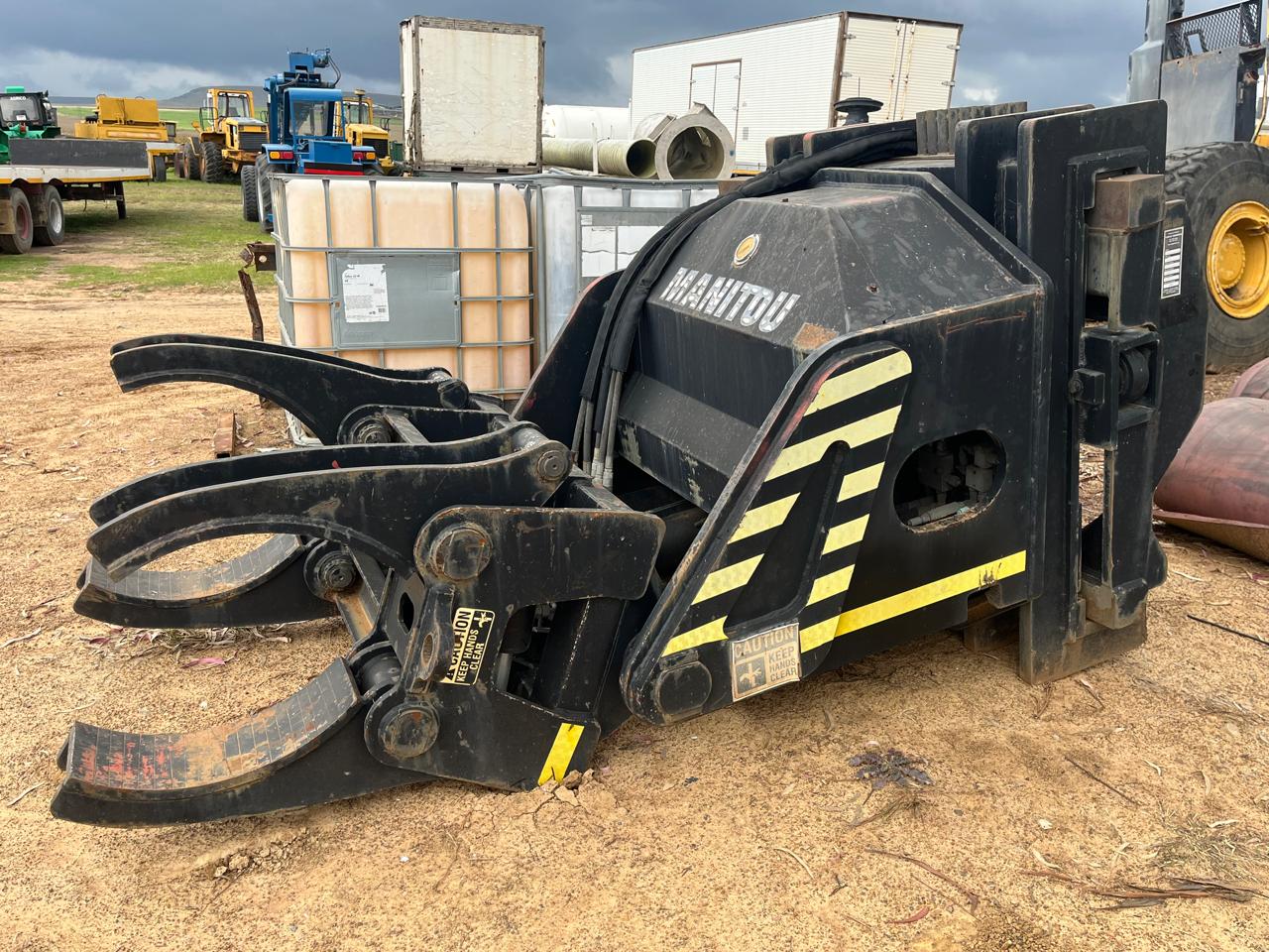 Manitou Cylinder Handler - Image 5