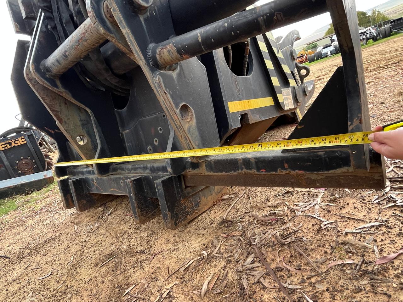 Manitou Cylinder Handler - Image 10