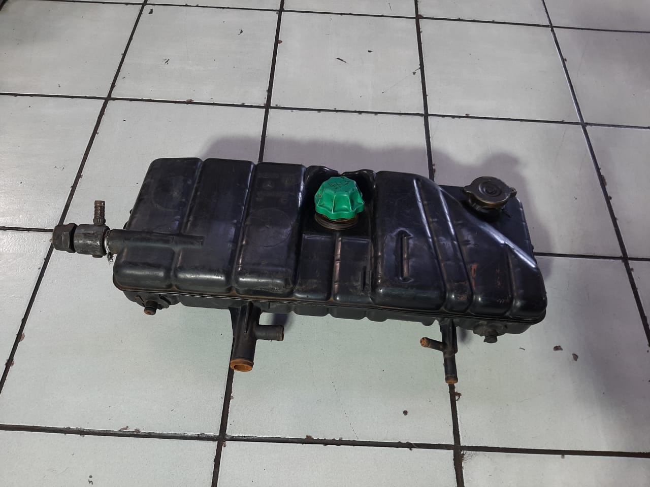 Bell Behr Expansion Tank Coolant - Image 2