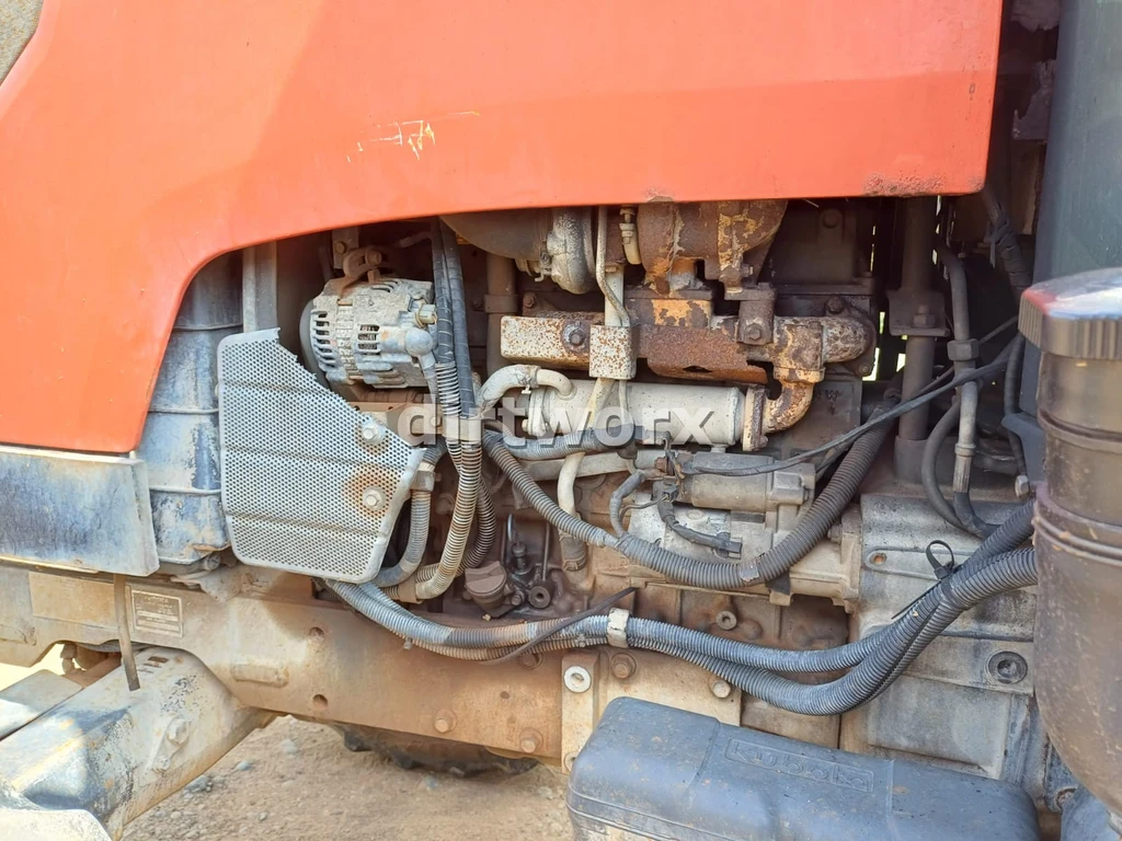 2018 Kubota M9540 Tractor - Image 10