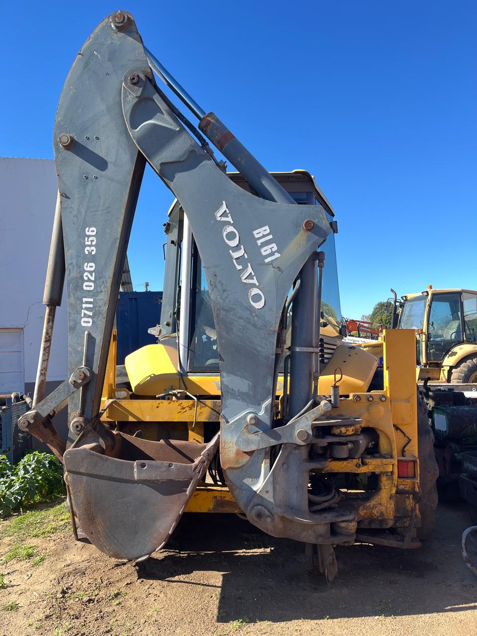 2007 Volvo BL61 TLB Stripping For Spares - Image 2