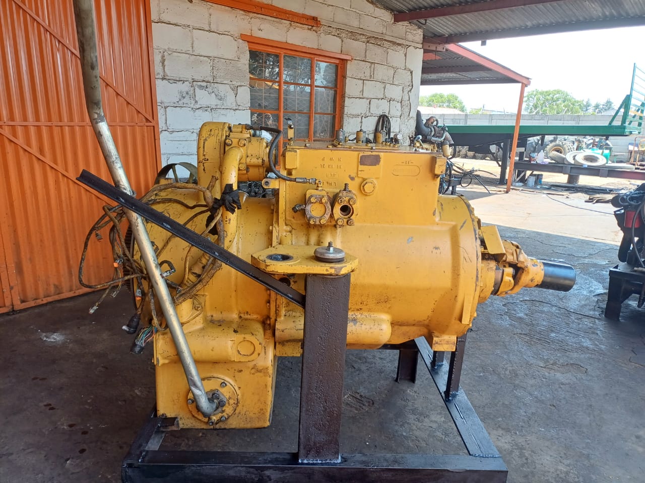 Caterpillar 740 ADT Transmission - Image 5