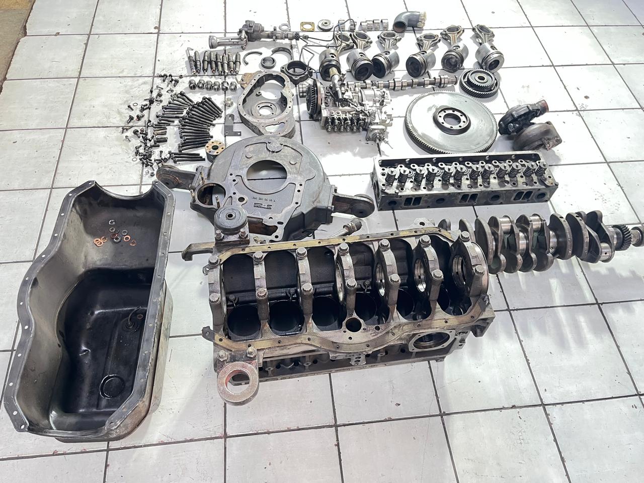 Mercedes Benz ADE 366 Ti Engine Spares - Image 5