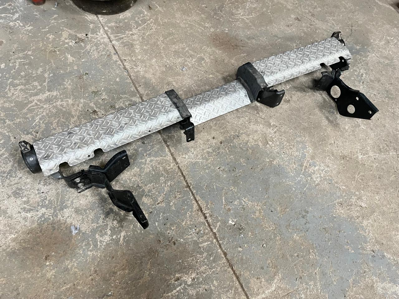 Toyota Land Cruiser FJ70/FJ75/FJ79 Steel Rear Step Bumper - Image 2